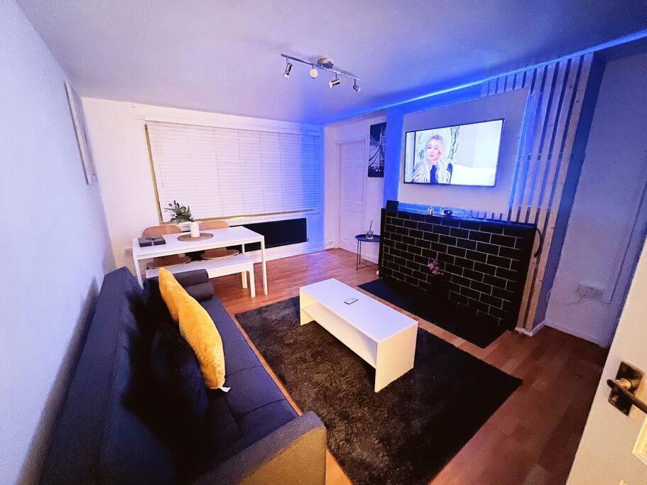 Cosy Croydon Apt Sleeps 5 Exterior foto